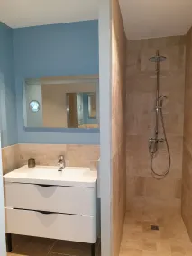 Cosy Wood House - Bathroom