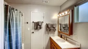 Scenic Wonders Lazy Bear Lodge 4 Bedroom - Bathroom