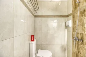 RedDoorz Plus near Gembira Loka Zoo 2 - Badeværelse