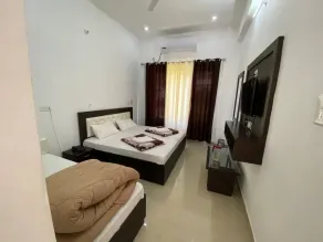 HOTEL SURYANSH UTTARKASHI - Chambre