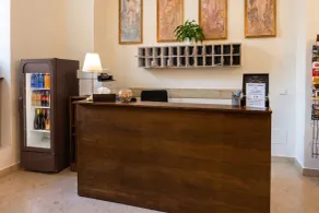 Three Golden Crowns Apartments - Reception