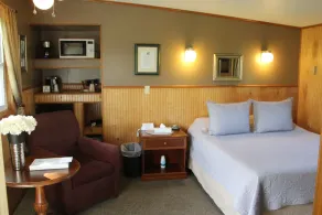 All Seasons Inn - Zimmer