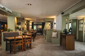 The Inn For All Seasons - Restaurant