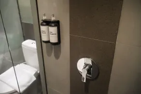 Posto Dormire Sudirman - Bathroom