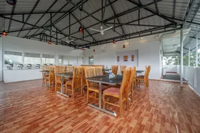 Treebo Windsong Resort Munnar, Tea Plantation View - Restaurant