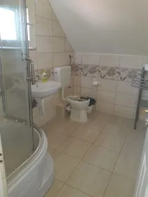 Appartment for 10-16 Persons - Casa de banho