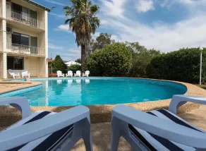 Harriet House Tumut - Piscina