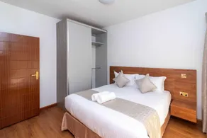 CySuites Apartment Hotel - Room