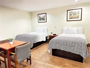 Budget Inn - Camera
