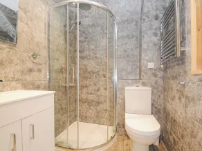 Lodge 47 - Primrose Lodge - Bathroom