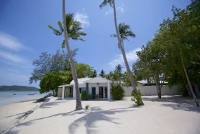 Lime N Soda Beachfront Resort - Room