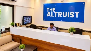 The Altruist Koparkhairane Hotel - Receção