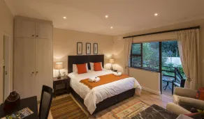 SomerZicht Guest House - Room