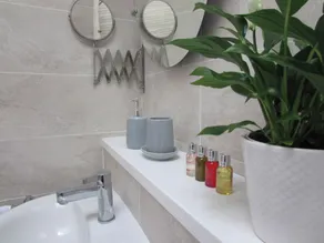 Rivergem - Riverside Coach House - Bathroom