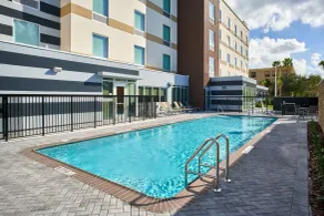Fairfield by Marriott Inn & Suites West Palm Beach - Piscine