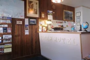 Totem Motel - Rezeption