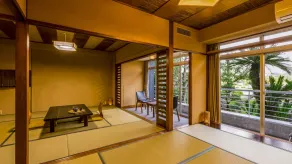 Ooedo Onsen Monogatari Premium Shirahama Saichoraku - Chambre
