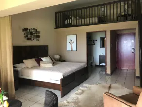 Mountain and Ocean View Lodge - Room