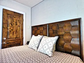 Ski In, Ski Out Cozy Creek Side Cabin w Front Yard - Chambre