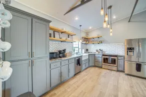 Peaceful Vinita Home w/ Fire Pit: 11 Mi to Lake! - Interior