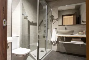 Real Segovia Apartments - Badrum