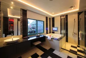 Roman Vacation Motel - Baño