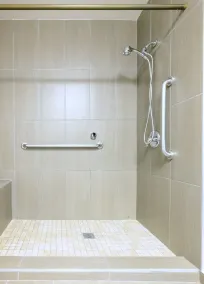 Days Inn by Wyndham Santa Monica - Salle de bain