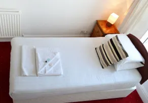 The Cardigan Bay Guest House - Chambre