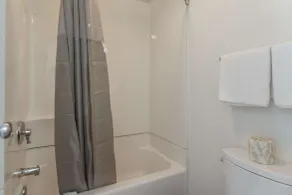 Motel 6 Newport News, VA - Bathroom