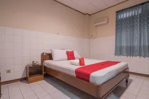 RedDoorz @ Ungaran - Room