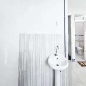 Ijen Homestay Mojokerto RedPartner - Salle de bain