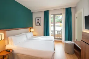 Hotel Elche Centro, Affiliated by Meliá - Vue de la chambre