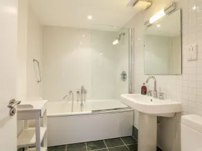 15 Combehaven - Badeværelse