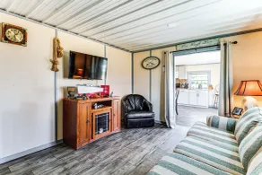Dock Access: Waterfront Cottage in Avenue! - Innvendig