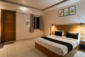 Super OYO Townhouse 403 Veridian - Room