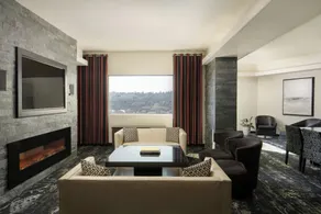 The Davenport Grand, Autograph Collection - Chambre