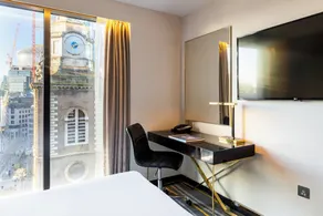 Leonardo Hotel London Aldgate - formerly Hotel Saint - Vista do quarto
