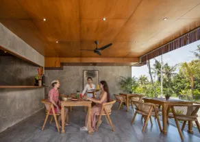 Agrapana Beach Villa with True Exotic Balinese Experience - Restaurant