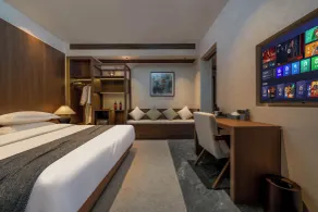 Fenghuang Yiquan River View B&B - Room