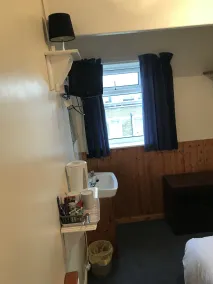 The Merlin Hotel - Rum