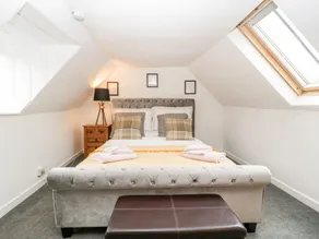 36 High Street - Room