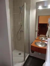 Brit Hotel Orléans St Jean de Braye - L'Antarès - Badeværelse
