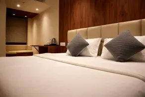 Hotel Regal Crest - Zimmer