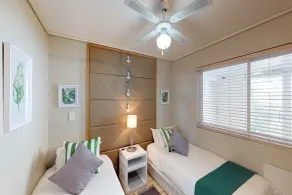 Luxury on the Beach, Lagoon Beach - Værelse