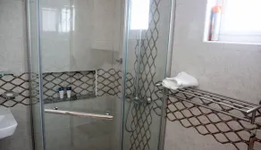 MC Self Catering - Bathroom