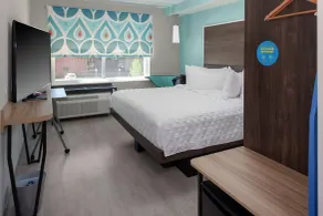 TRU BY Hilton Round Rock - Room