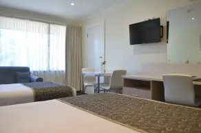 Adelaide Granada Motor Inn - Room