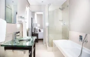 205 Infinity Apartment - Bad