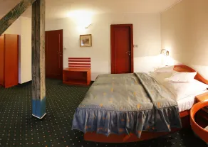 AGH Hotel - Camera
