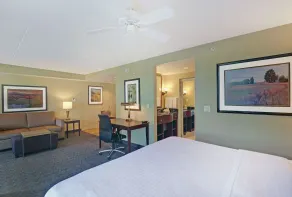 Homewood Suites by Hilton Cambridge Waterloo Ontario - Chambre